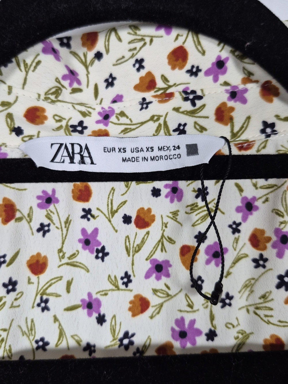 ⭐ Zara Cream Floral Print Long Sleeve Blouse XS - Picture 4 of 10